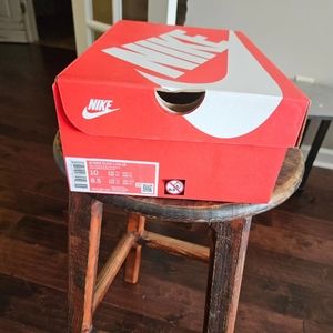 Nike Dunk Low "Team Red"